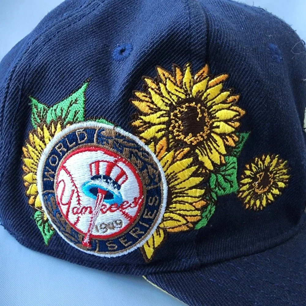 New York Yankees Licensed Pro Standard Embroidered‎ Sunflower Snapback Hat Cap